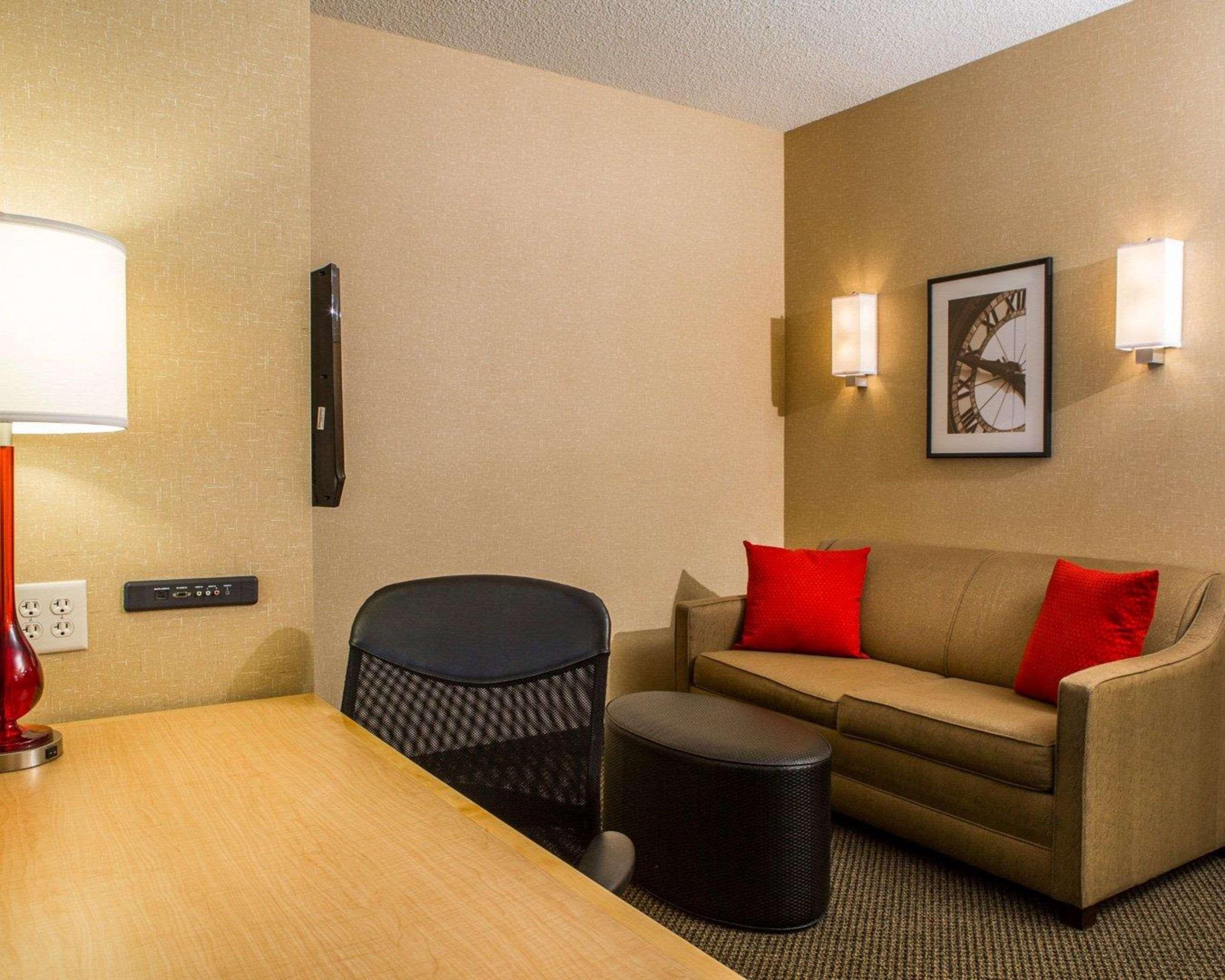 Cambria Hotel Traverse City Kültér fotó