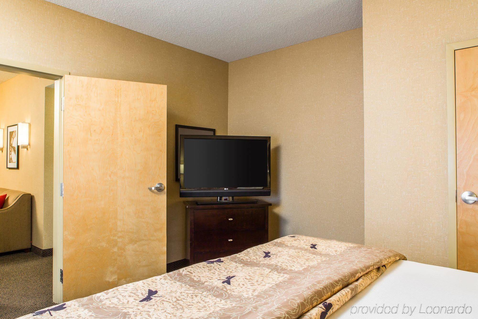 Cambria Hotel Traverse City Kültér fotó